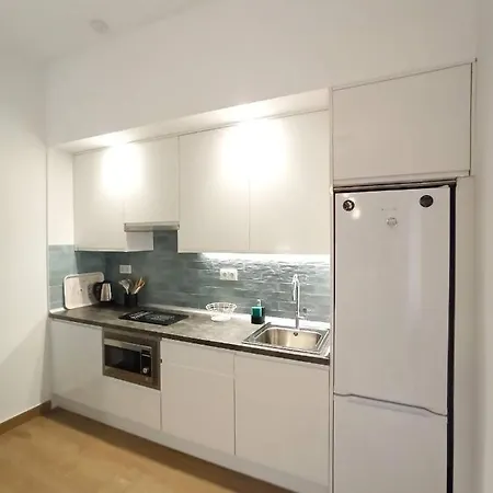 Moderno Apartamento Cerca De La Playa דירה *