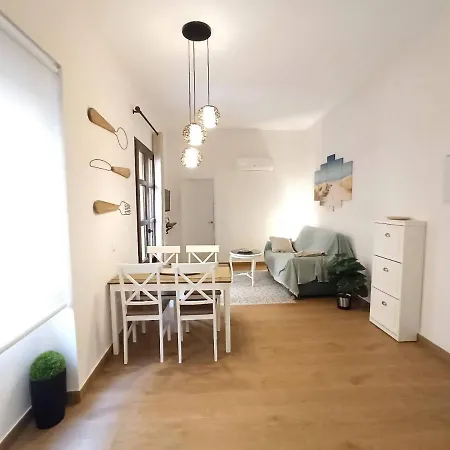 Moderno Apartamento Cerca De La Playa * בנידורם