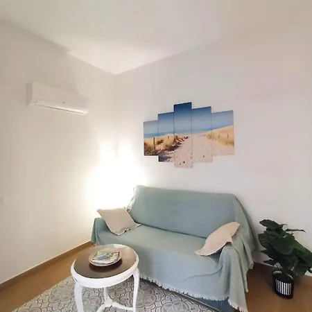Moderno Apartamento Cerca De La Playa